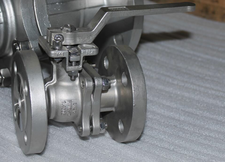 DIN standard flange ball valve PN16