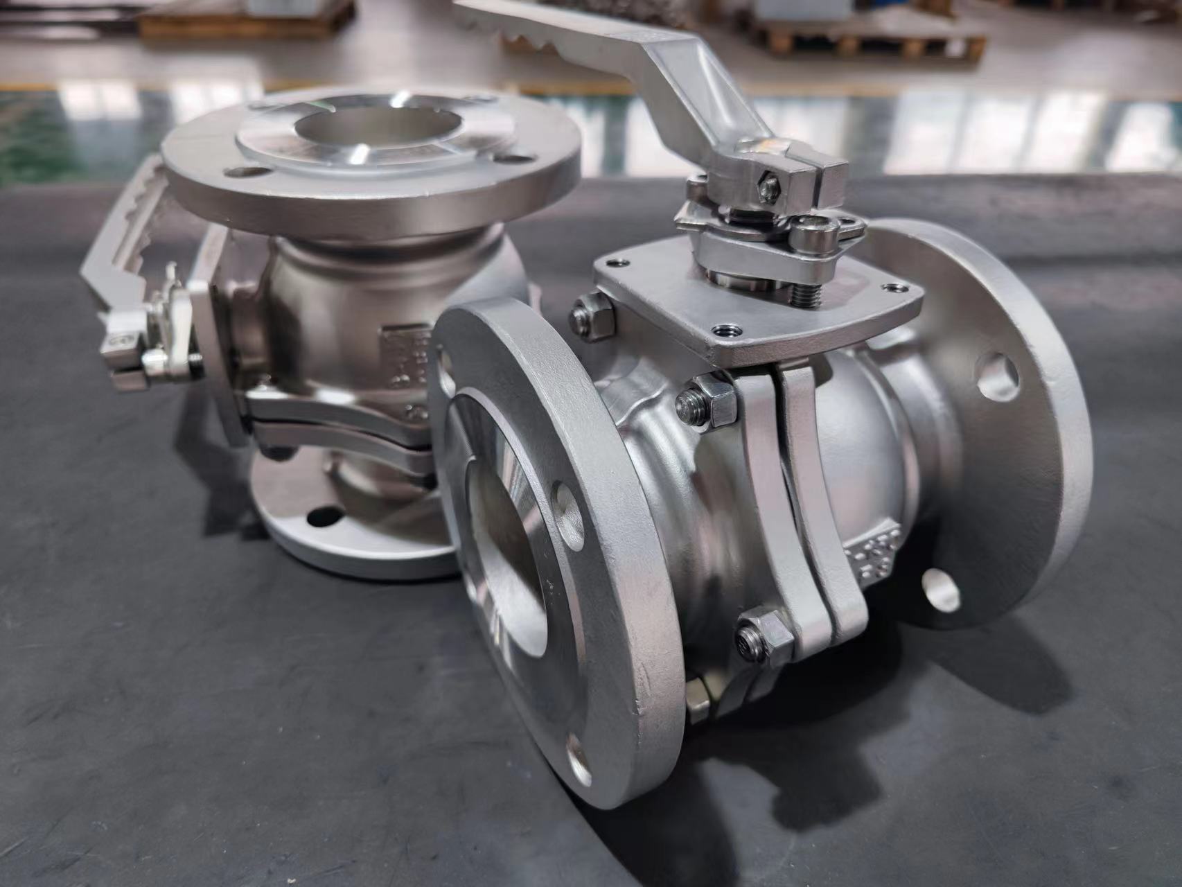 150LB API608 FLANGE FLOATING BALL VALVE 304 316