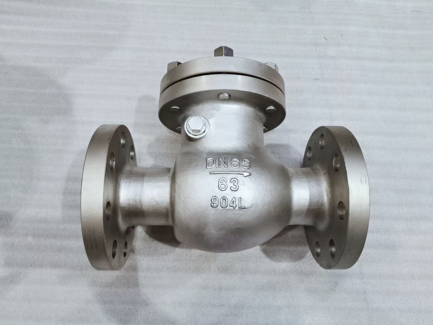 alloy steel swing type flange check valve non return valve single way valve pn63