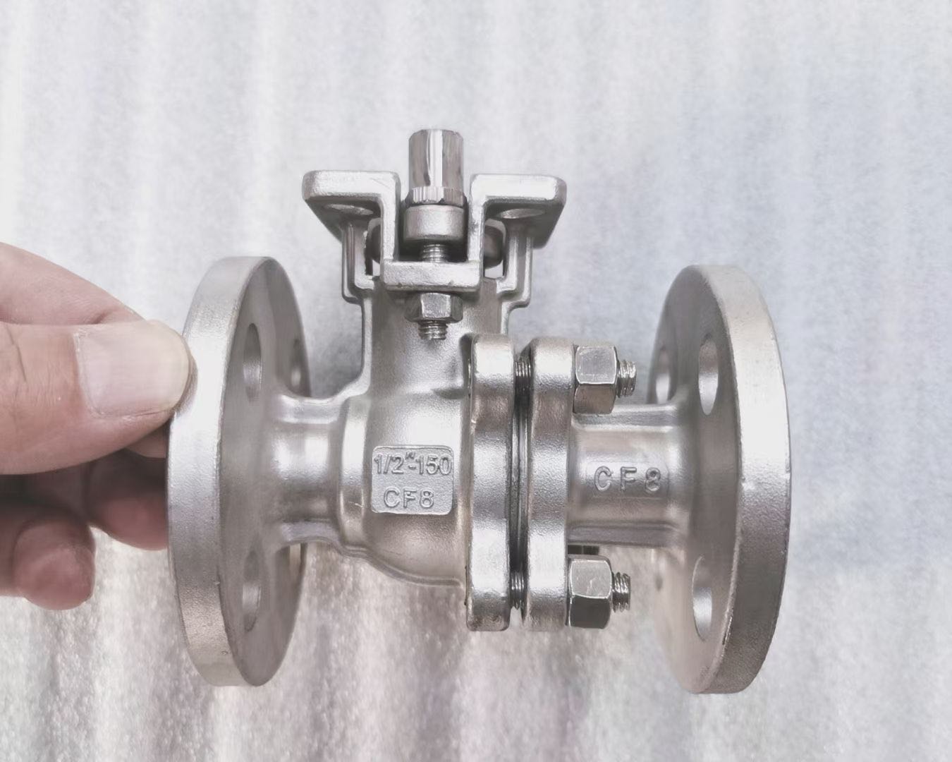 stainless steel flange floating ball valve with ISO5211 high mounting pad