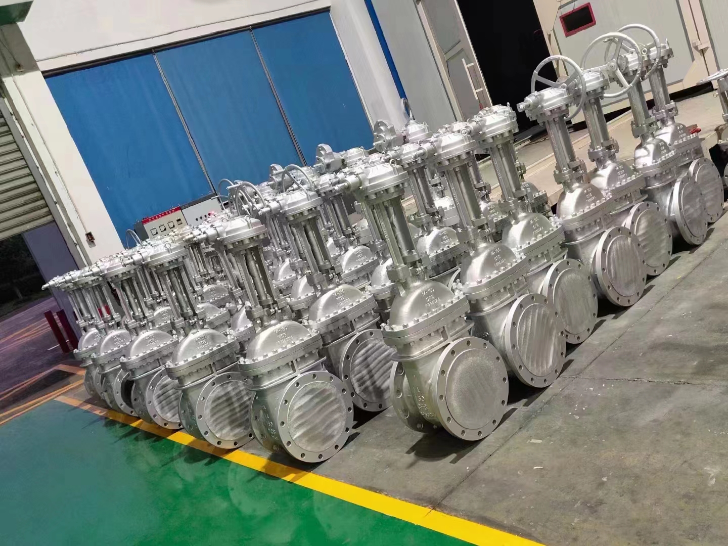 Stainless Steel CF8 CF8M ASME B16.5 Flange Ends Gate Valve