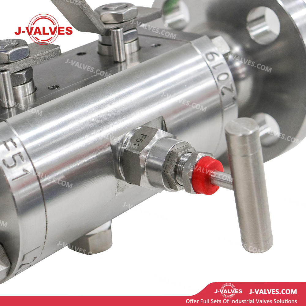 F51 0.75x0.5"600LB DBB Ball Valve